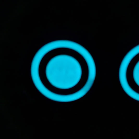 Blaue UKINK Glow-in-the-Dark Abdeckkappen für GP-5 im Dunkeln